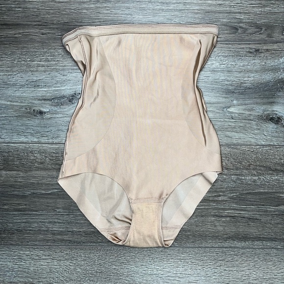 Bali High Waisted Shapewear Nude M | Bali High Waisted Control Underwear Nude M - Picture 8 of 14
